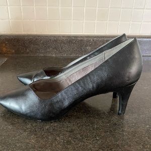 Black pumps by Aerosoles. Size 11.